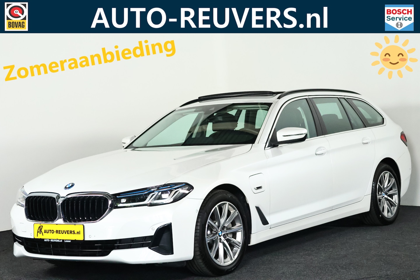 BMW 5-serie Touring - 530e xDrive Business Edition Plus Navi / Cruise / HUD / Panorama / Carplay - AutoWereld.nl