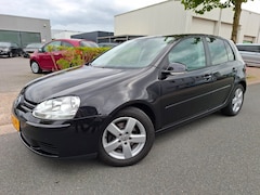 Volkswagen Golf - 1.6 FSI Turijn AIRCO/CRUISE/NAVI/AFN TREKHAAK