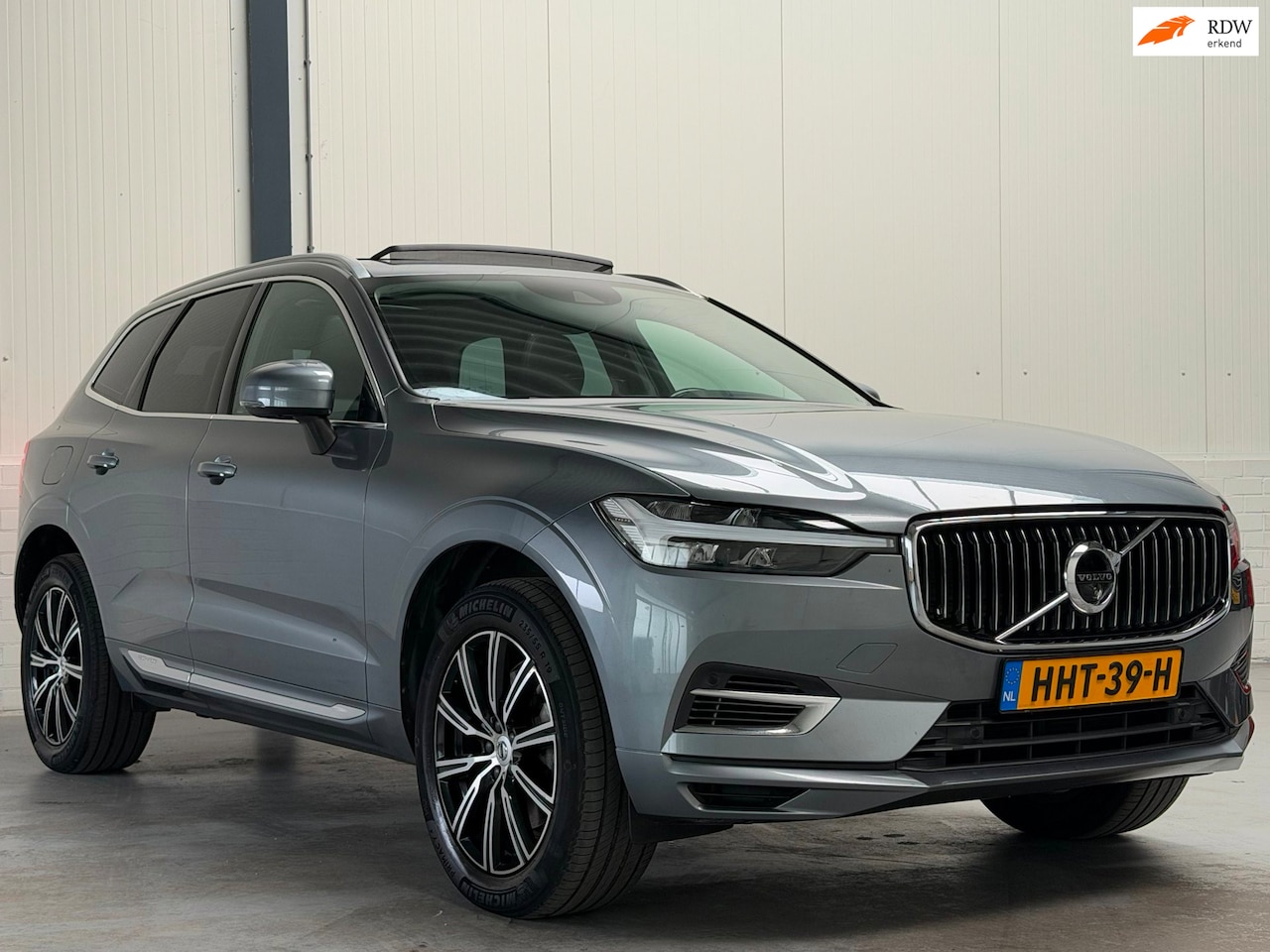 Volvo XC60 - 2.0 Recharge T6 AWD|Pano|HUD|H&K|360 Camera|Dealer O.H. - AutoWereld.nl