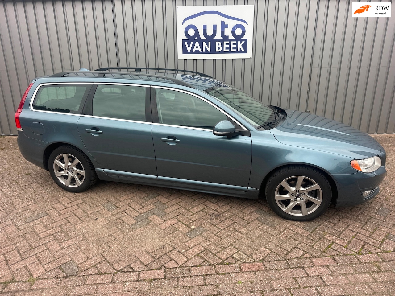Volvo V70 - 2.0 D4 Nordic 2.0 D4 Nordic+ - AutoWereld.nl