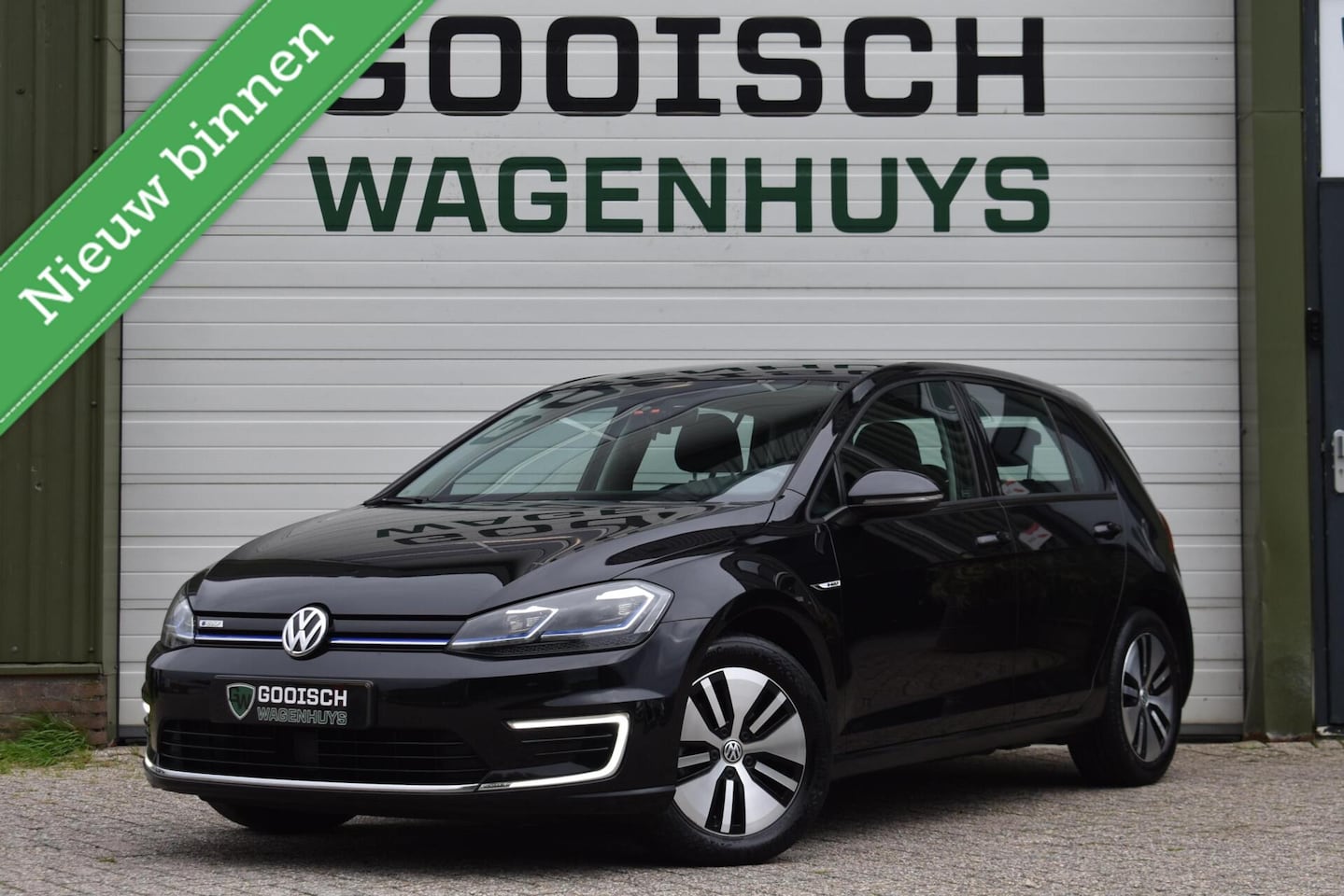 Volkswagen e-Golf - | Warmtepomp | Camera | Adaptive Cruise Control | - AutoWereld.nl