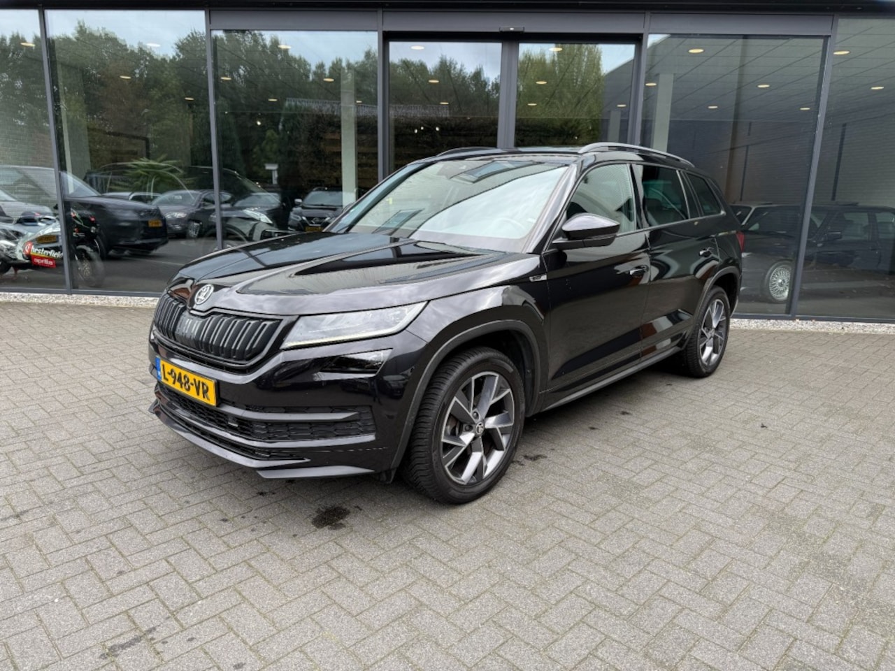 Skoda Kodiaq - 1.5 TSI Sportline 7-Pers,1e Eig,Dealer OH,Pano,LED,Stoelverw V+A,Lane Assist,Adapt Cruise, - AutoWereld.nl
