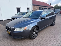Volvo V70 - 2.5T Momentum Leder Trekhaak