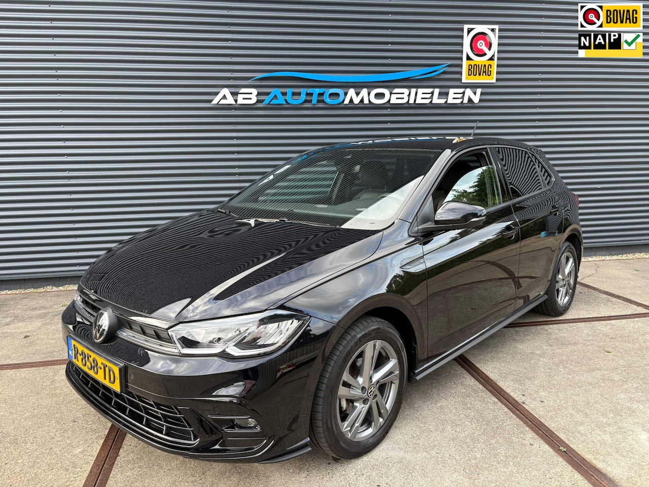 Volkswagen Polo - 1.0 TSI R-Line Business AUTOMAAT/ CARPLAY/ PARKEERSENSOREN - AutoWereld.nl