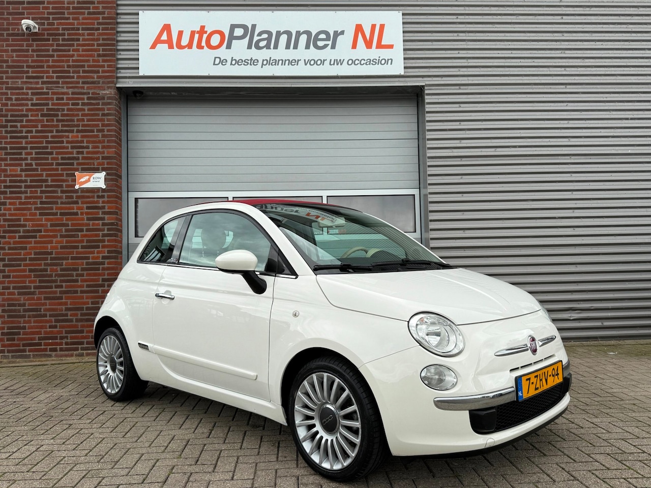 Fiat 500 C - 0.9 TwinAir Turbo Lounge! Airco! Inruiler! - AutoWereld.nl