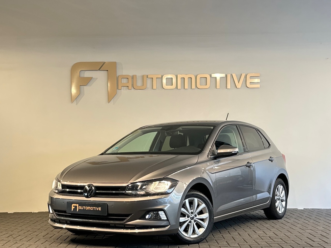 Volkswagen Polo - 1.0 TSI Highline Business R ACC|Stoelverwarming|Carplay - AutoWereld.nl