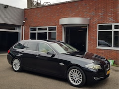 BMW 5-serie Touring - 523i Aut PanoDak Hud Leder Navi Ecc