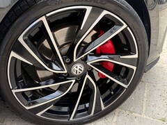 Volkswagen Golf - 2.0 TSI GTI 245 PK Pano|Camera|IQ|ACC|