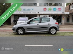 Peugeot 206 - 1.4 X-line