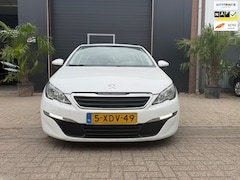 Peugeot 308 - 1.2 VTi Blue Lease