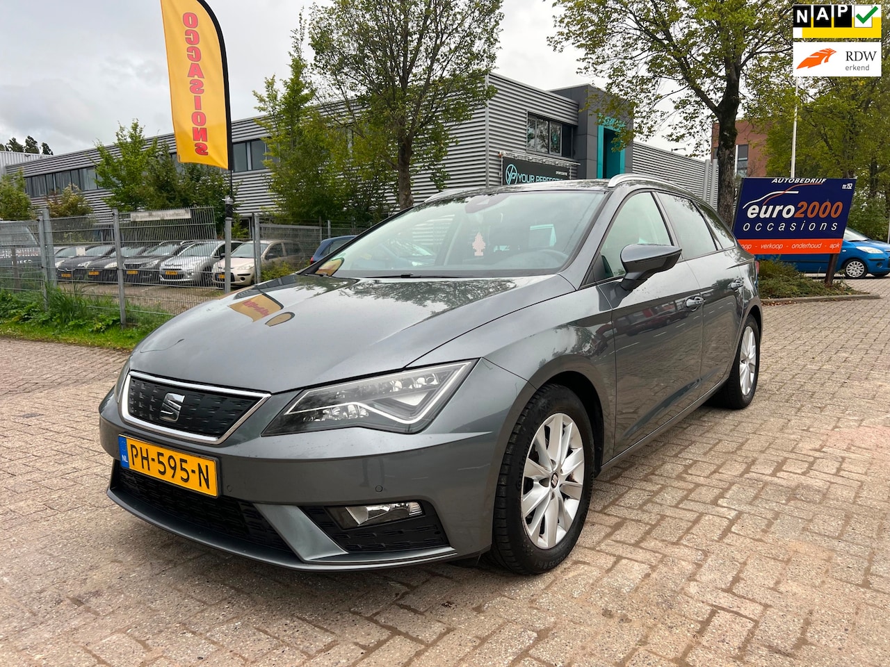 SEAT Leon ST - 1.0 EcoTSI Style Business Intense - Keyless - AutoWereld.nl