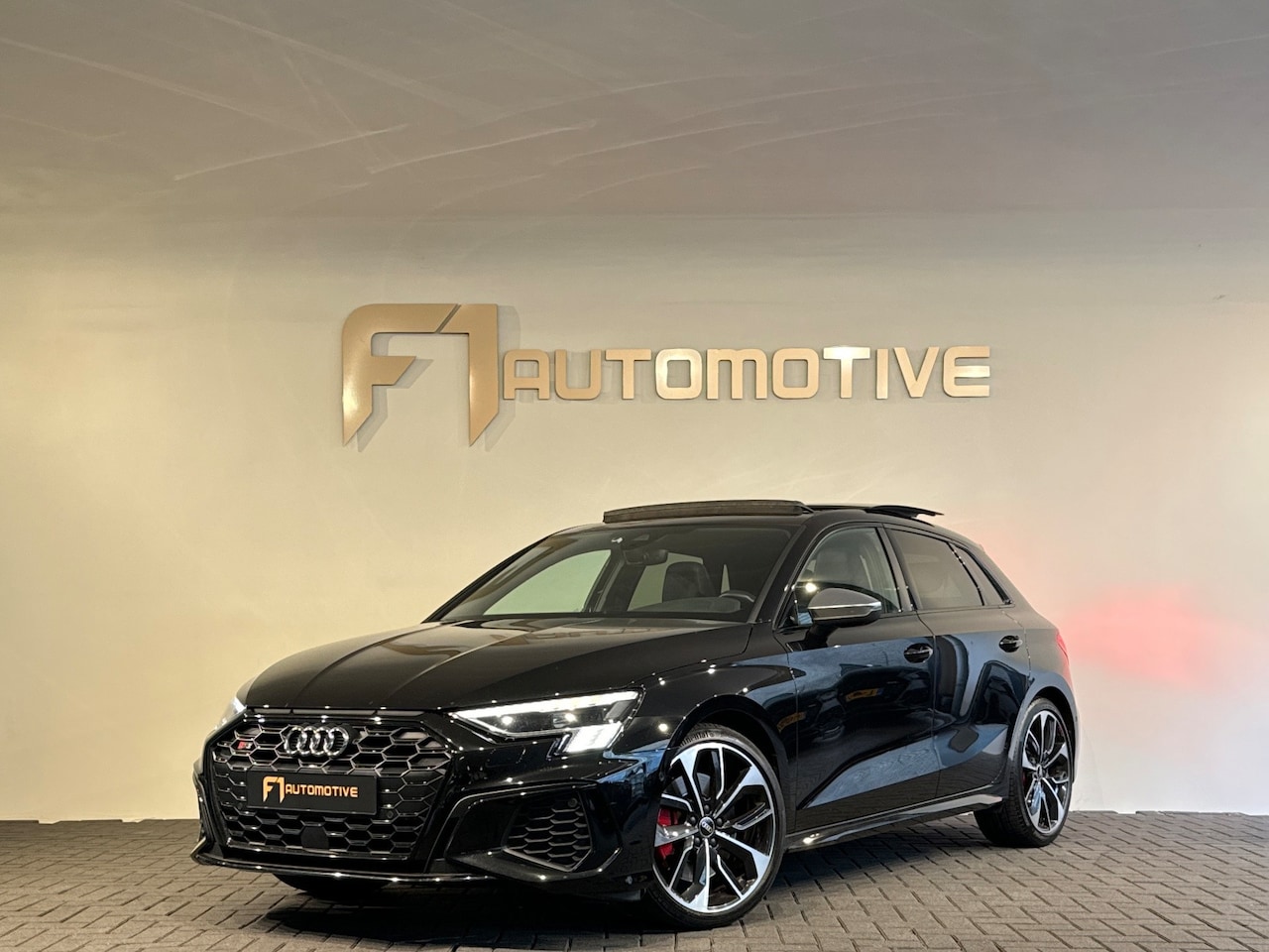 Audi A3 Sportback - 2.0 TFSI S3 quattro Edition One Pano|RS Seats|Memory - AutoWereld.nl