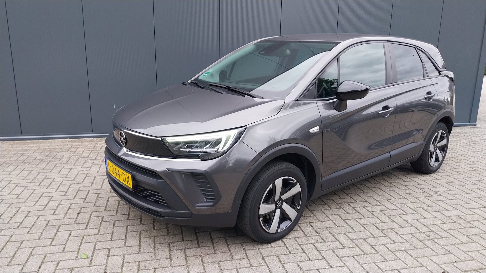 Opel Crossland - 1.2 Turbo Edition//LED//AIRCO//TREKHAAK//60 000KM - AutoWereld.nl