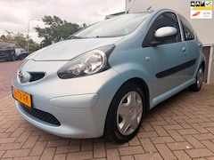 Toyota Aygo - 1.0-12V +/Carplay/Navi/Aux/Elek-pakket/Mooie auto/ Goed- onderhouden