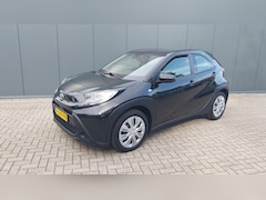 Toyota Aygo X - 1.0 VVT-i MT //AIRCO//CARPLAY//CAMERA