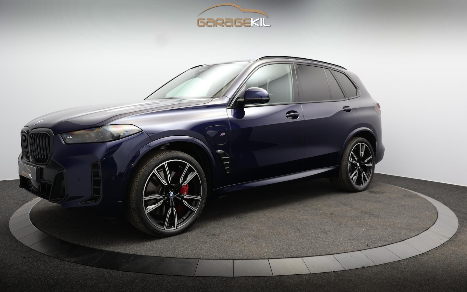 BMW X5 - xDrive50e M-sport Pro / Dealeronderh. / Comfort Stoelen / Trekhaak / Panoramadak / Driving - AutoWereld.nl