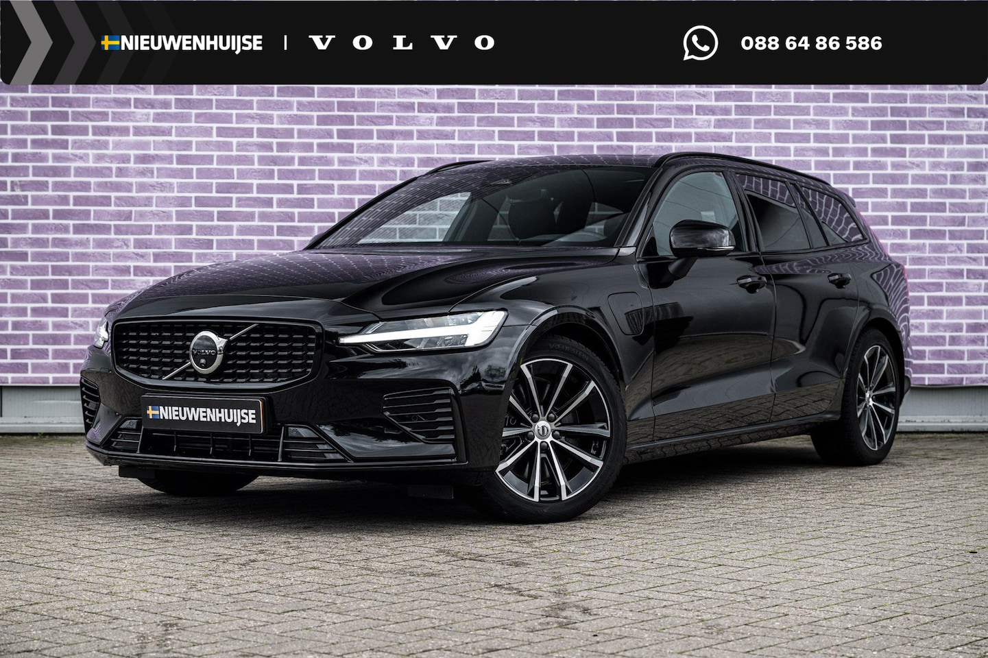 Volvo V60 - 2.0 T8 Plug-in hybrid AWD Plus Dark 455 PK | SOH 100% | Panoramadak | Trekhaak | 360 Camer - AutoWereld.nl