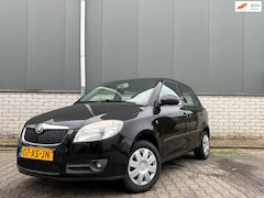 Skoda Fabia - 1.4-16V Ambiente-Cruise-Clima-NWE APK