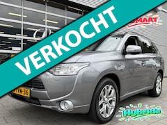 Mitsubishi Outlander - 2.0 PHEV Hybride Instyle -Automaat I Navigatie I Schuifdak I Airco I Xenon I PDC I Trekhaa