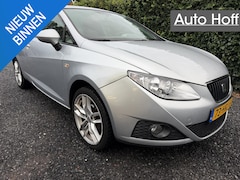 SEAT Ibiza SC - 1.6 Stylance | Navi | Airco | Cruise Control | LMV | Elekt. Ramen | Privacy Glass | APK to