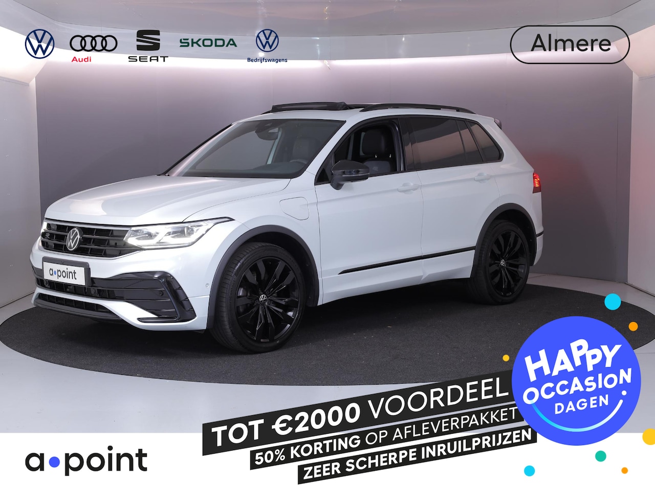 Volkswagen Tiguan - 1.4 TSI eHybrid R-Line Business 245 pk Automaat (DSG) | Navigatie | Panoramadak | Trekhaak - AutoWereld.nl