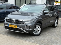 Volkswagen T-Roc - 1.5 TSI Life Business, Apple Carplay/Android, Stoelverwarming, Navigatie, Achteruitrij cam