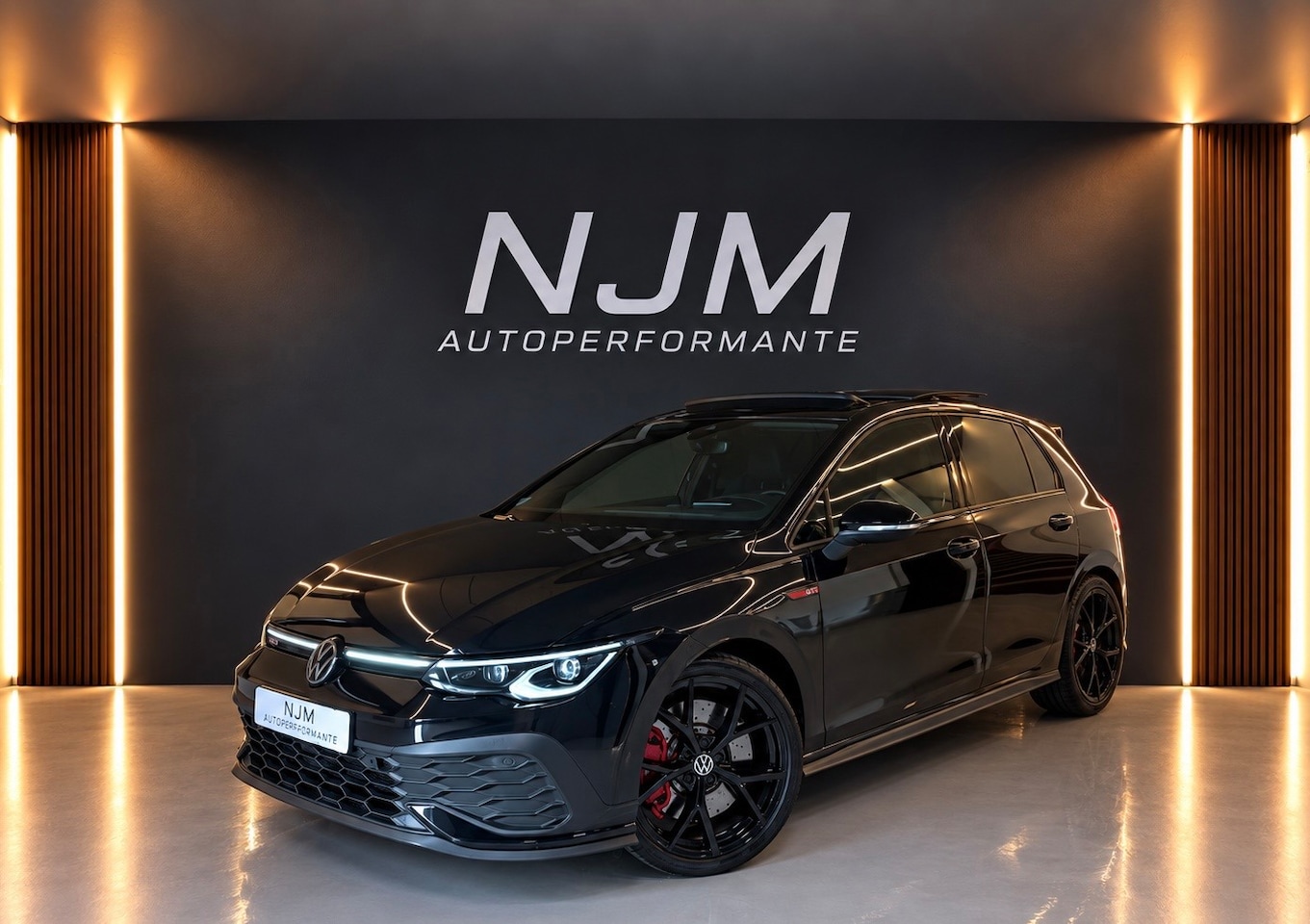 Volkswagen Golf - 2.0 TSI GTI Clubsport|Pano|H&K|Keyless|HuD|VOL - AutoWereld.nl