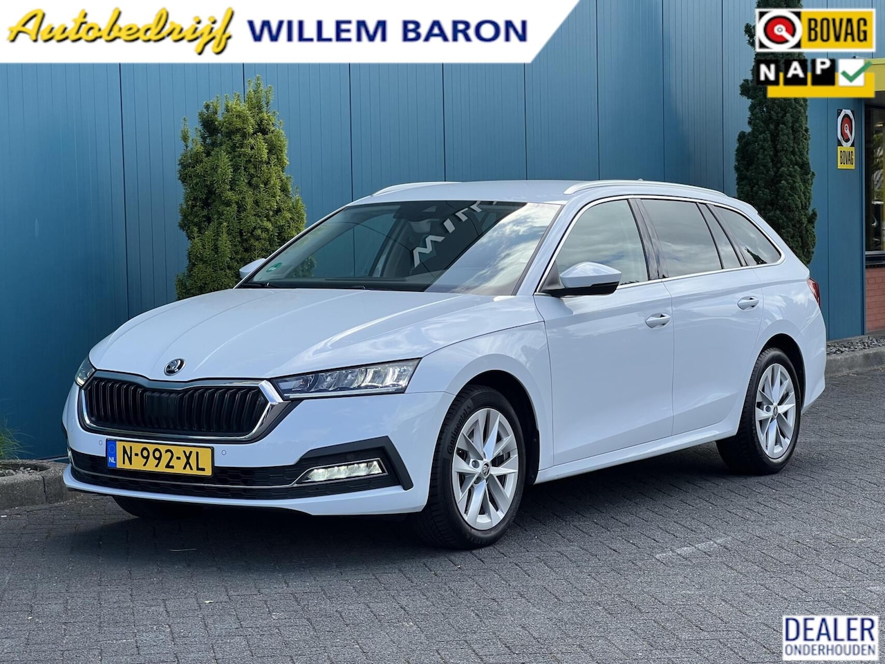 Skoda Octavia Combi - 1.0 TSI Business Edition CARPLAY | TREKH | CRUISE | STOELVERW | DIGI.DASH | ELEK.A.KLEP | - AutoWereld.nl