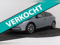 Volvo V40 - 1.5 T3 Dynamic Edition | Panoramadak | Camera | Harman/Kardon | Parkeersensoren