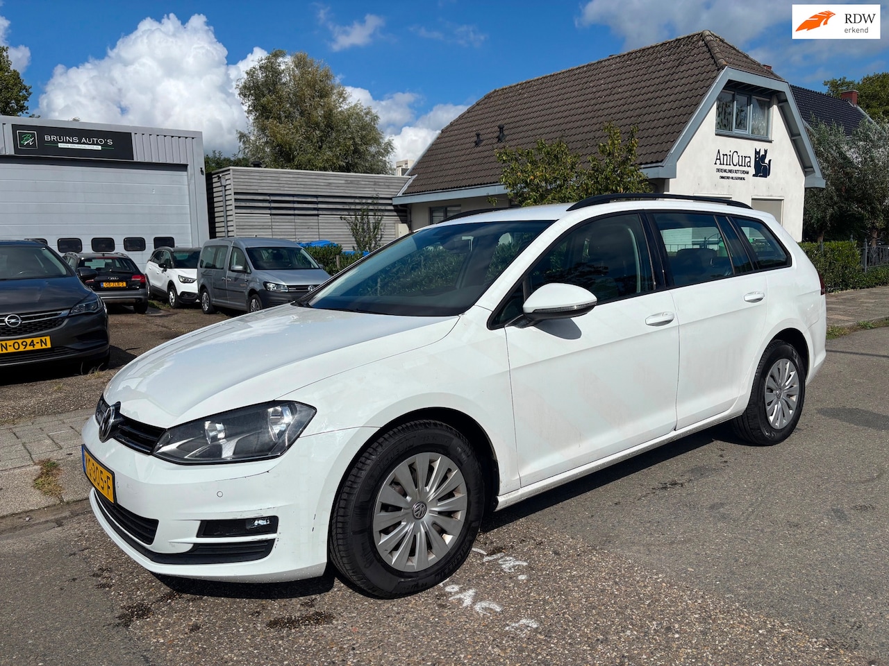 Volkswagen Golf Variant - 1.6 TDI Trendline Automaat Euro6 2xPdc - AutoWereld.nl