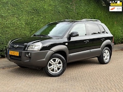 Hyundai Tucson - 2.0i AIRCO KOUD/NETTE AUTO/RIJDTGOED/TREKHAAK