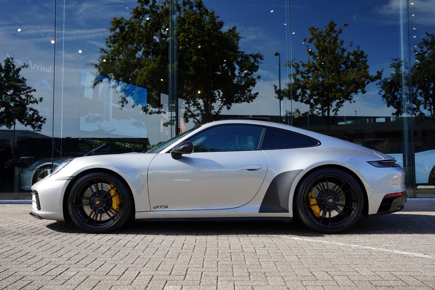 Porsche 911 - 992 3.0 Carrera 4 GTS GERESERVEERD - AutoWereld.nl