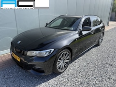 BMW 3-serie Touring - 318i 2.0 156pk Automaat High Executive M-Sportpakket