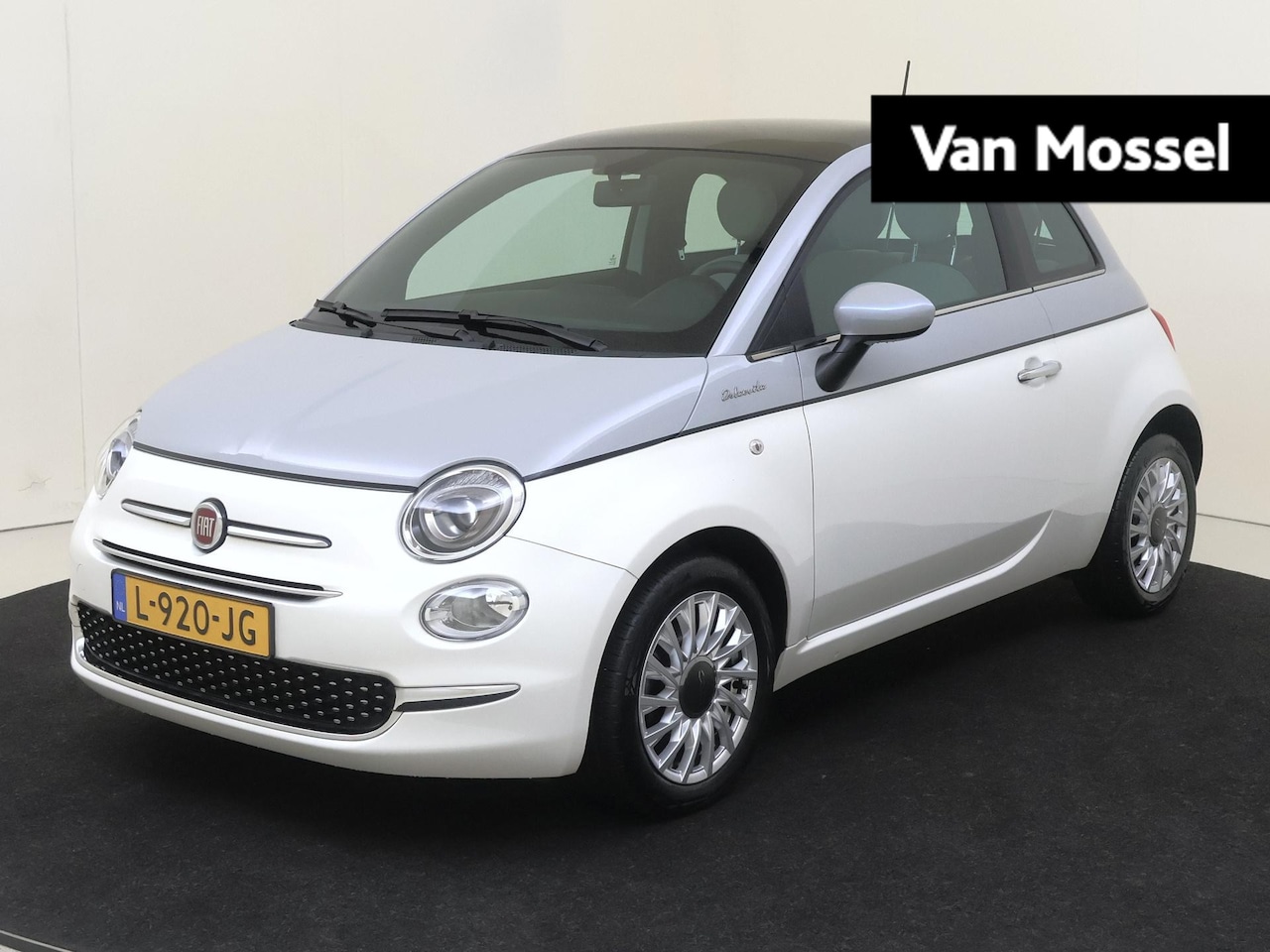 Fiat 500 - 1.0 Hybrid Dolcevita | Parkeersensoren Achter | Panoramadak - AutoWereld.nl