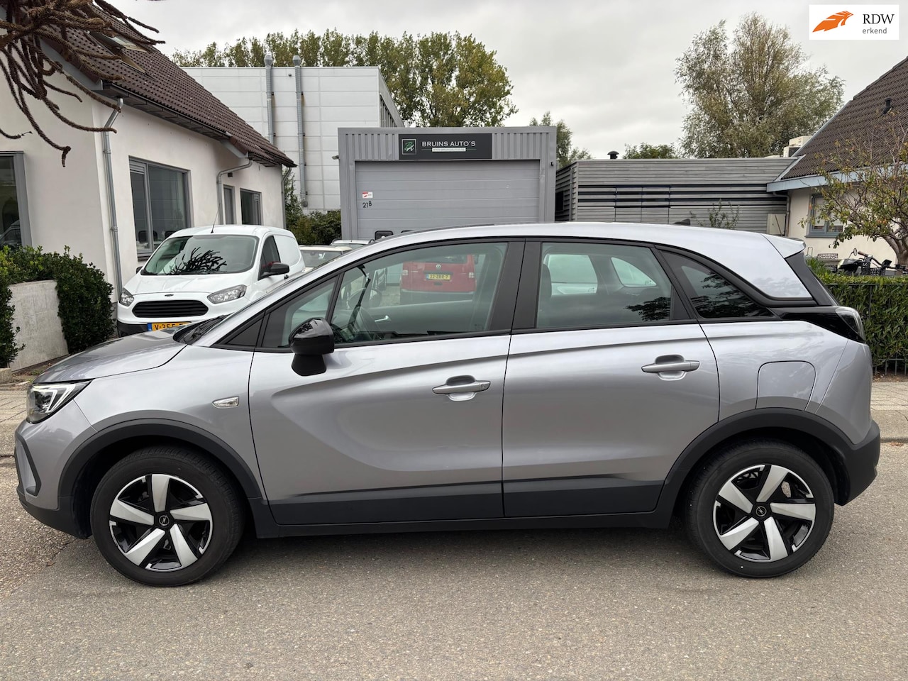 Opel Crossland - 1.2 Turbo Business Elegance 1.2 Turbo Business Elegance - AutoWereld.nl