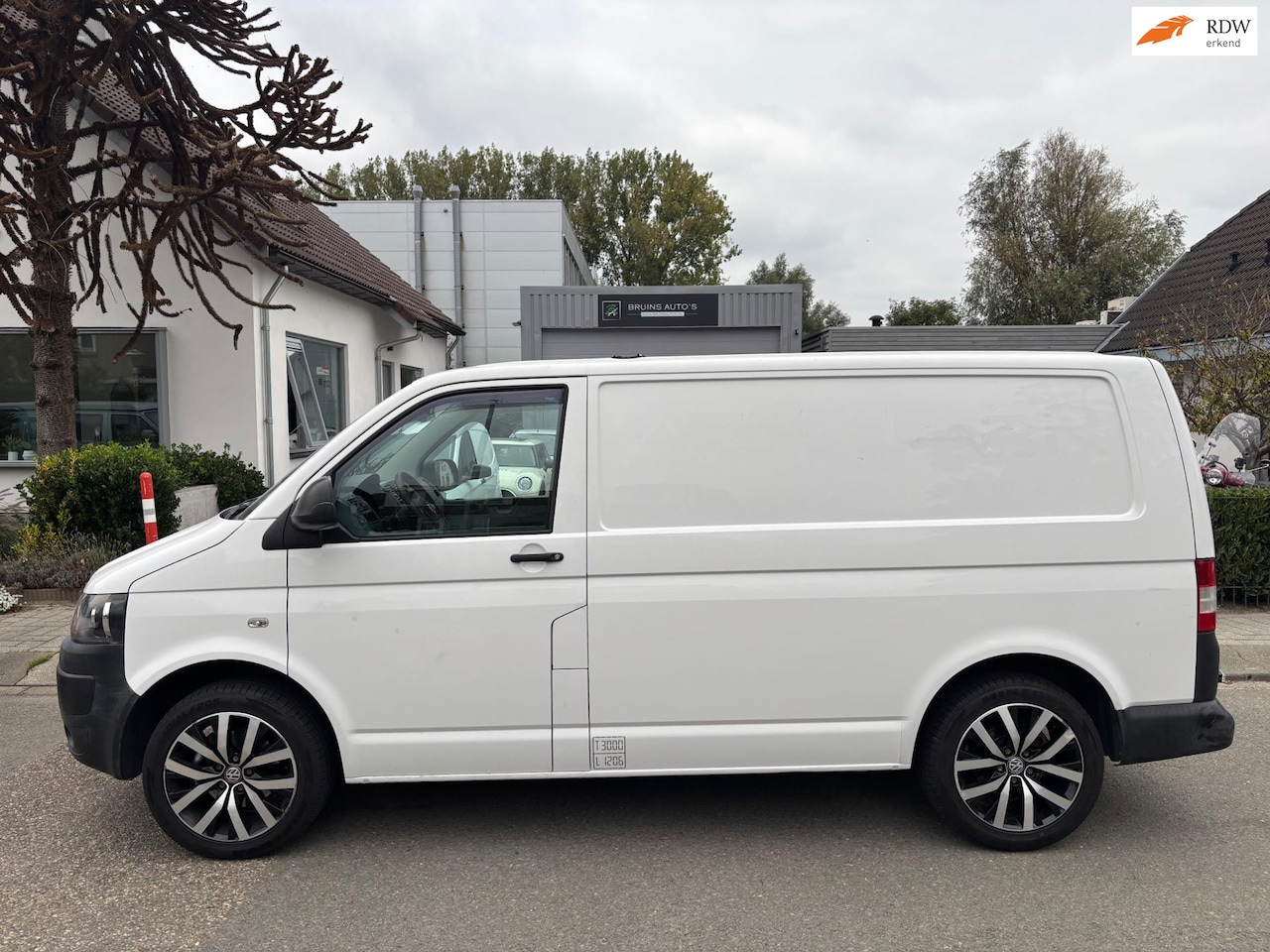 Volkswagen Transporter - 2.0 TSI L1H1 Benzine 6-Bak - AutoWereld.nl
