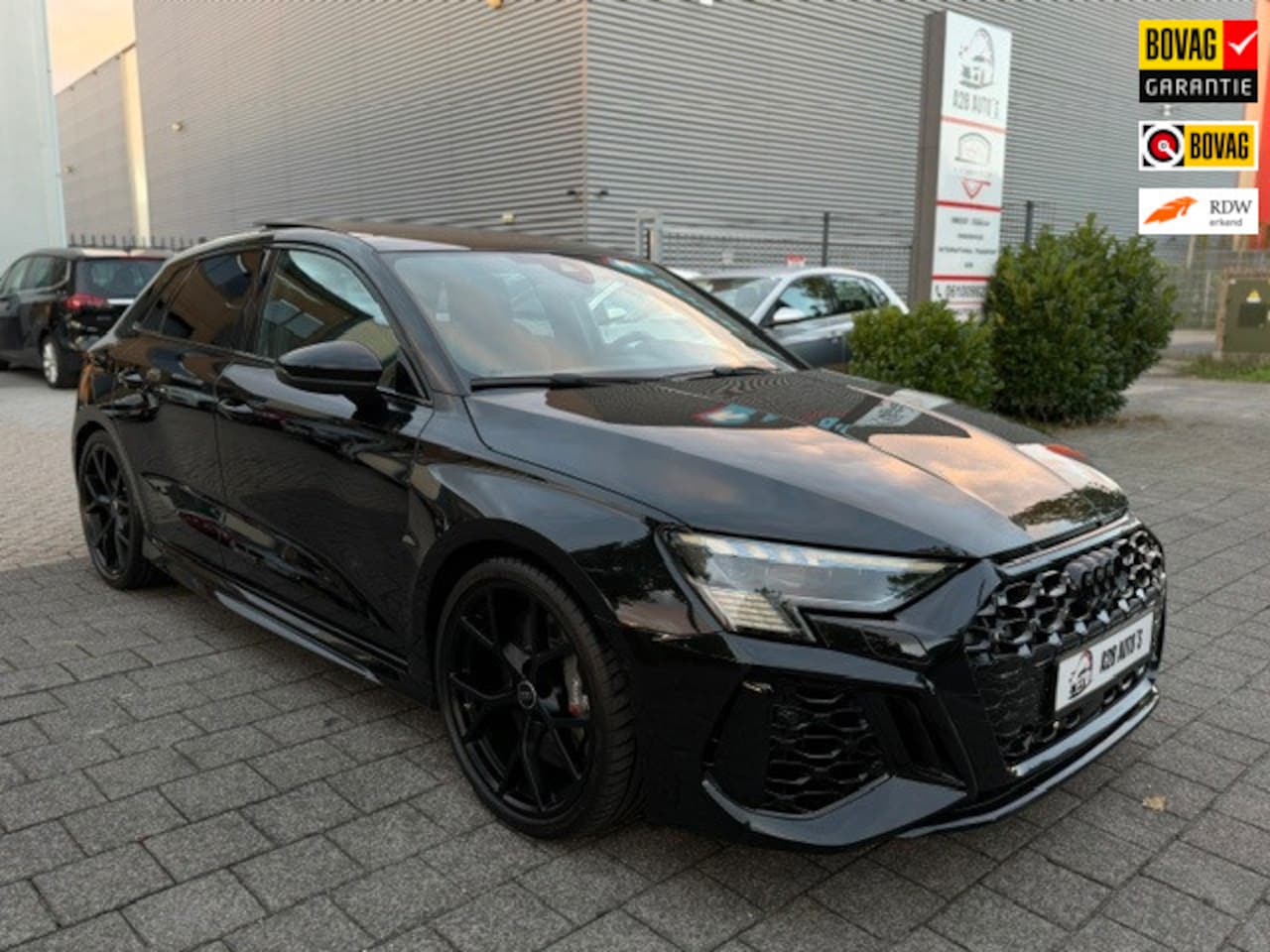 Audi A3 Sportback - 2.5 TFSI RS 3 quattro|Pano|360|Ceramic|Hulk|B&O - AutoWereld.nl