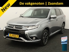 Mitsubishi Outlander - 2.0 PHEV instyle+ Bluetooth, Cruise control adaptief, Parkeersensor voor en achter, Rondom