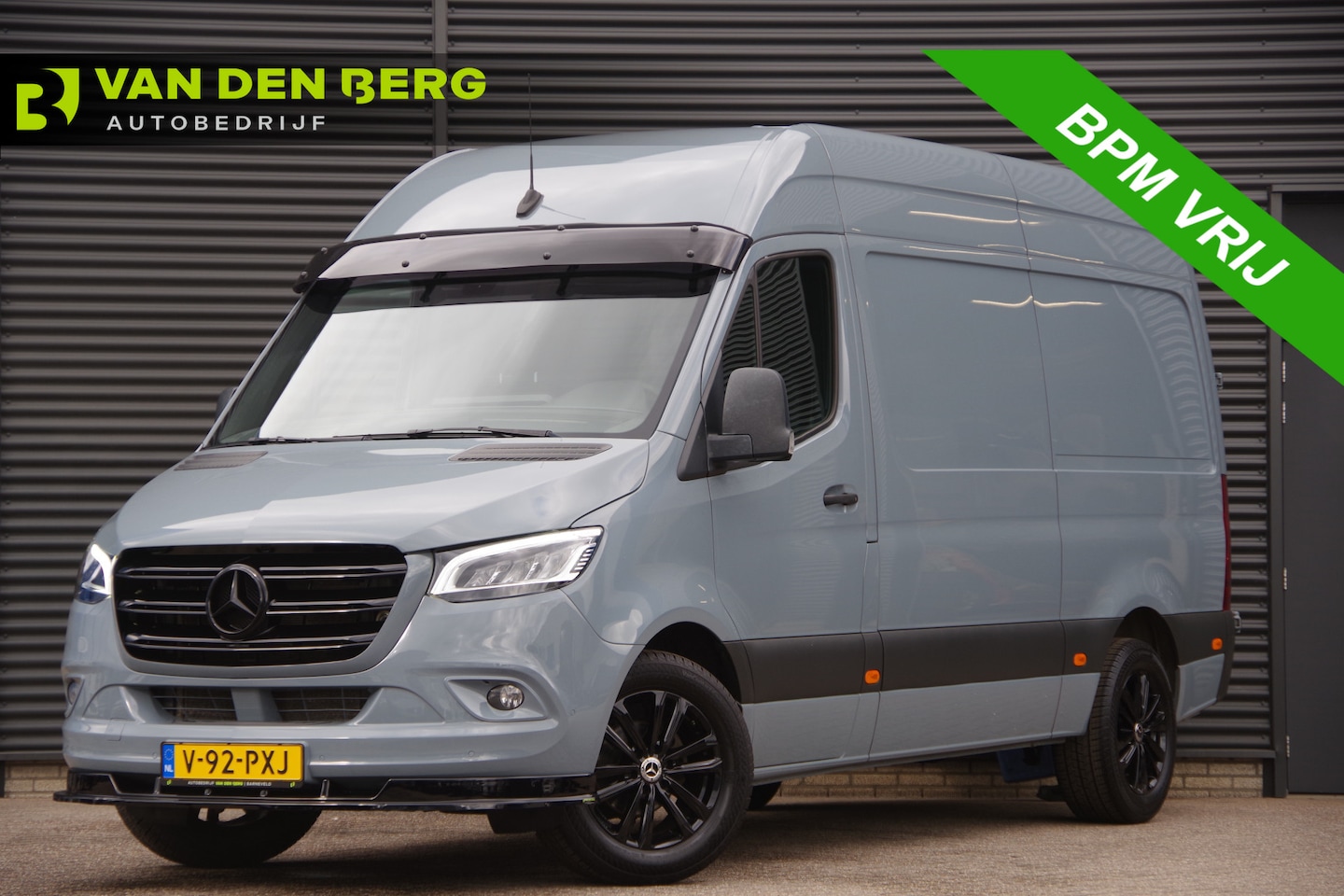Mercedes-Benz Sprinter - 317 1.9 CDI L2H2 AUT. STOELVERWARMING, STANDKACHEL, CAMERA, CRUISE, CLIMA, PARKEERSENSOREN - AutoWereld.nl