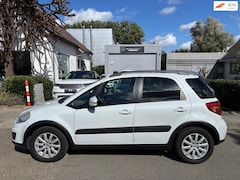 Suzuki SX4 - 1.6 Executive Navi Stoelverwarming Keyless