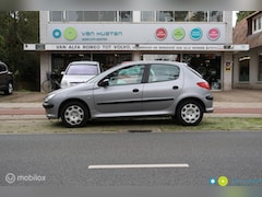 Peugeot 206 - 1.4 X-line