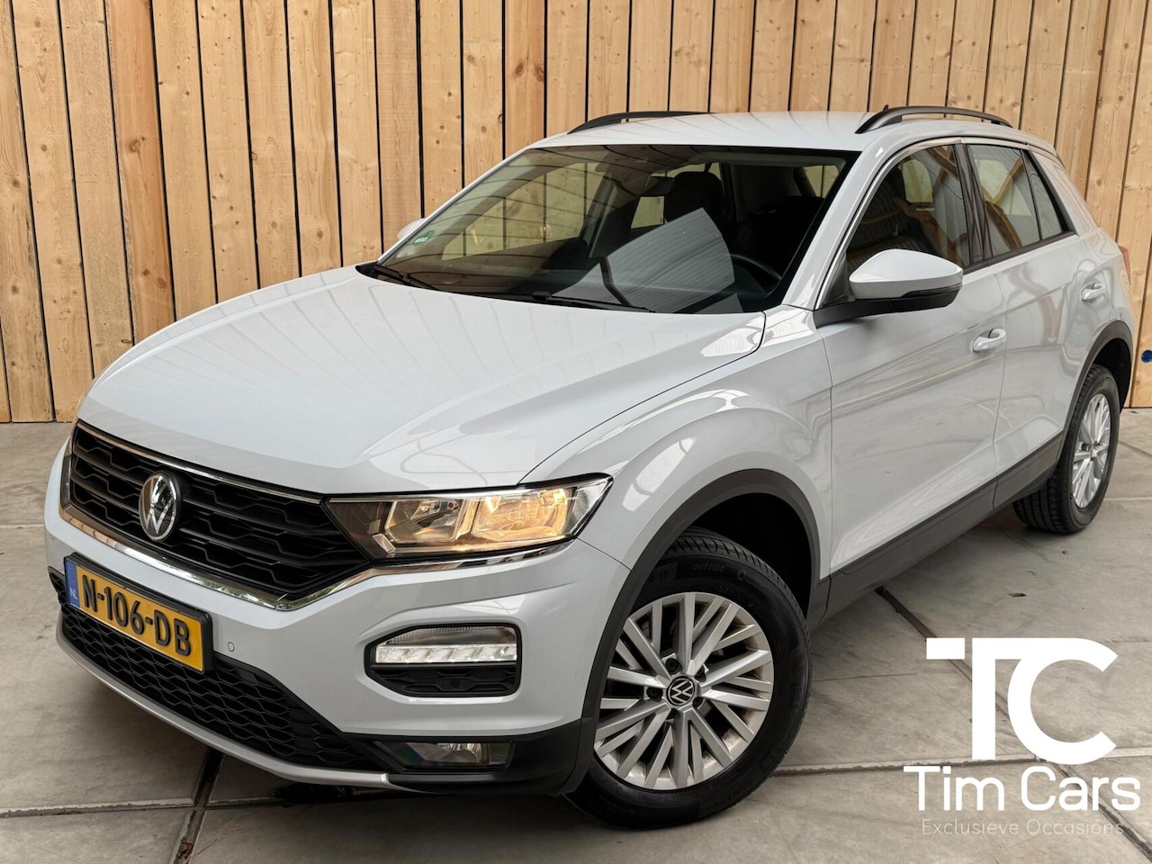 Volkswagen T-Roc - 1.5 TSI Style Adaptieve cruise control | Climate control | Achteruitrijcamera | Apple CarP - AutoWereld.nl