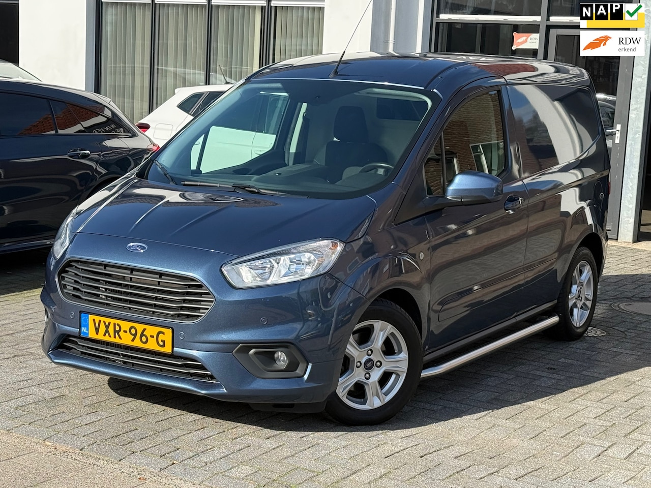 Ford Transit Courier - 1.0 Limited EcoBoost S&S, Apple Carplay/Android,Navigatie,trekhaak,L.M.Velgen - AutoWereld.nl