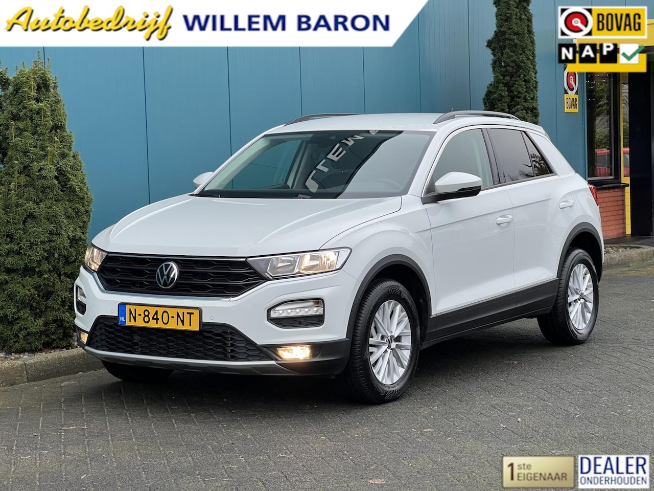 Volkswagen T-Roc - 1.0 TSI Style CARPLAY | CRUISE | CLIMA | NAV | PDC | LMV | 38DKM - AutoWereld.nl