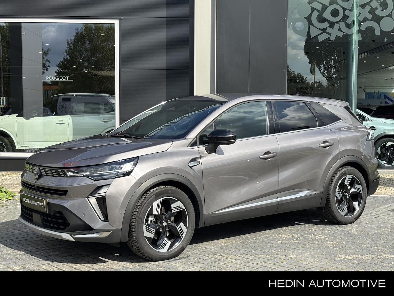 Renault Symbioz - 1.6 E-Tech full hybrid 145 iconic | Elek stoelen | 360 Camera | stoel/stuurverwarming - AutoWereld.nl