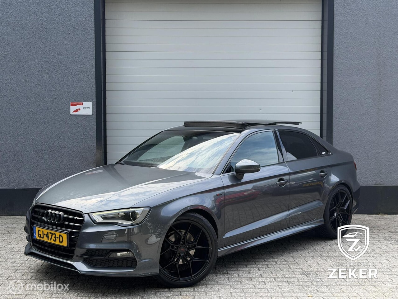 Audi A3 Limousine - 1.4 TFSI CoD Pro Line S / Pano / 230 PK / - AutoWereld.nl