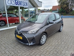 Toyota Yaris - 1.3 VVT-i Aspiration Achteruitrij camera, nieuwe All Season banden