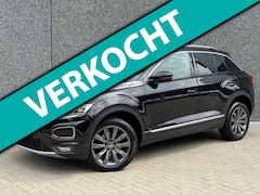 Volkswagen T-Roc - 1.5 TSI | Pano | Carplay | ACC | Trekhaak | Rijstrook assistent | Virtual cockpit | Stoelv