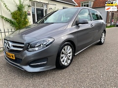 Mercedes-Benz B-klasse - 180 Business Solution, Trekhaak, Camera, NAP