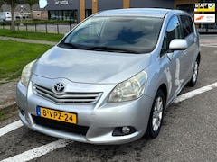 Toyota Verso - 2.0 D-4D-F Aspiration Grijs kenteken ECC Audio/Navi Electric pakket LMV 16" Trekhaak Deale